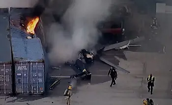 Tragedia doble: helicóptero cubría un accidente fatal y se estrelló en vivo | Accidente aéreo