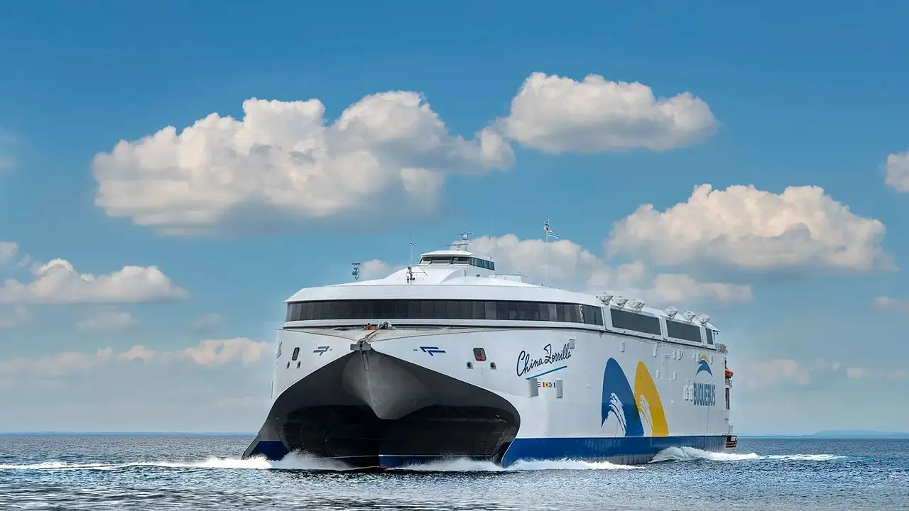 Así es el China Zorrillla, el ferry eléctrico más gran del mundo que conectará Argentina y Uruguay