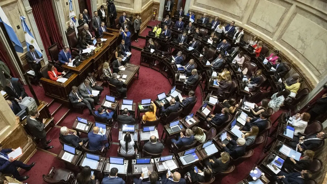 El oficialismo logró sancionar Inocencia Fiscal II y dejó afuera dirigentes y funcionarios