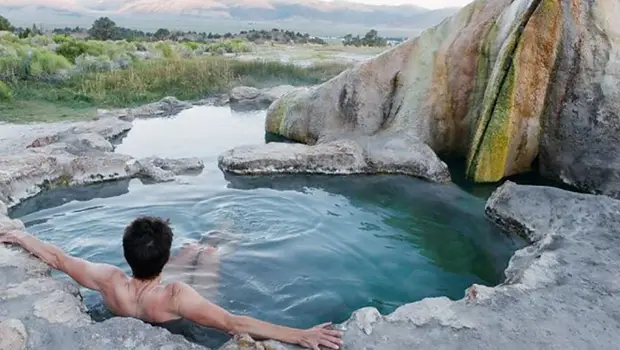 De hotel a complejo termal: el oasis que nace a los pies de la Cordillera de los Andes | Escapadas