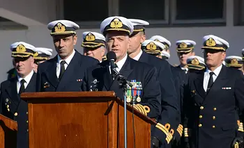 La Armada Argentina apartó a nueve militares tras una presunta estafa millonaria  | Investigación interna