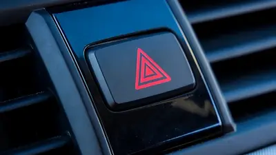 Qué son las balizas del auto y cuándo hay que ponerlas Qué son las balizas del auto y cuándo hay que ponerlas