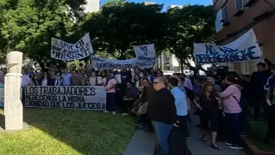 Gremios judiciales rechazan el proyecto de Zdero y anunciaron un paro de 48 horas en reclamo de mejoras salariales Gremios judiciales rechazan el proyecto de Zdero y anunciaron un paro de 48 horas en reclamo de mejoras salariales