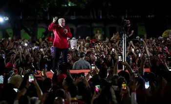 Lula y Bolsonaro mantienen un ajustado empate técnico para el balotaje | Brasil 