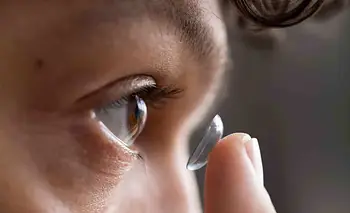 ¿Adiós a las gotas? Crean dispositivo 3D que revolucionaría el tratamiento del glaucoma | Conicet