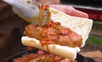 El pueblito que celebra su aniversario con un megafestival de chorizos a la pomarola | Escapadas