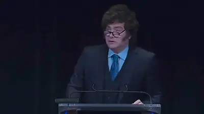 Milei, sobre si gana en 2027: "Prepárense porque se va a venir la mayor cantidad de reformas de la historia" Milei, sobre si gana en 2027: "Prepárense porque se va a venir la mayor cantidad de reformas de la historia"
