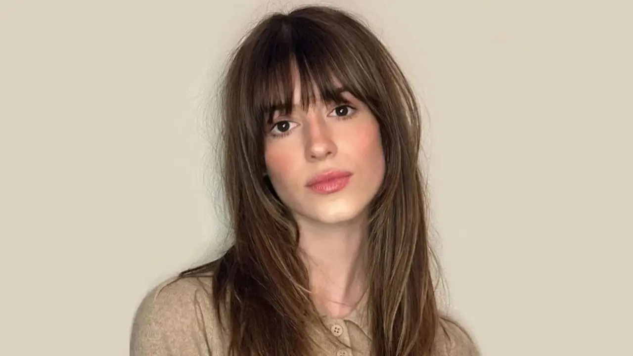 "Whisper fringe": el flequillo tendencia esta primavera 2026