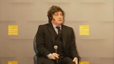 Milei, entre risas: "Si me tuviera que comprar un auto, me gustaría tener el Cybertruck" Milei, entre risas: "Si me tuviera que comprar un auto, me gustaría tener el Cybertruck"
