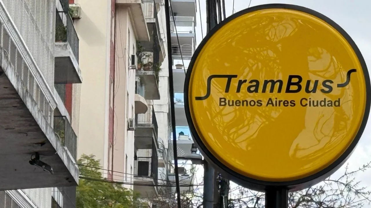 Oficial: así son los nuevos carteles que identifica las paradas del TramBus