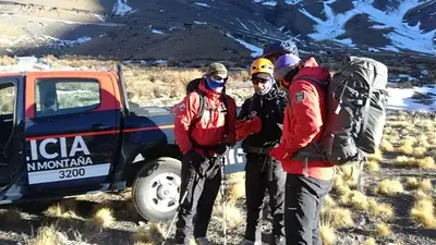 Buscan intensamente a un andinista desaparecido en Mendoza: encontraron su camioneta en Vallecitos Buscan intensamente a un andinista desaparecido en Mendoza: encontraron su camioneta en Vallecitos