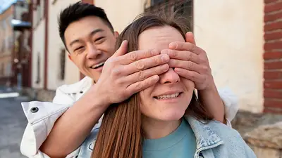 Proverbio japonés: “El marido y la mujer deben ser como las manos y los ojos: cuando duele la mano, los ojos lloran” Proverbio japonés: “El marido y la mujer deben ser como las manos y los ojos: cuando duele la mano, los ojos lloran”