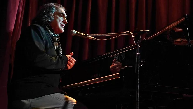 Marcelo López se entremezcla entre la música y los libros en su flamante disco  | Música