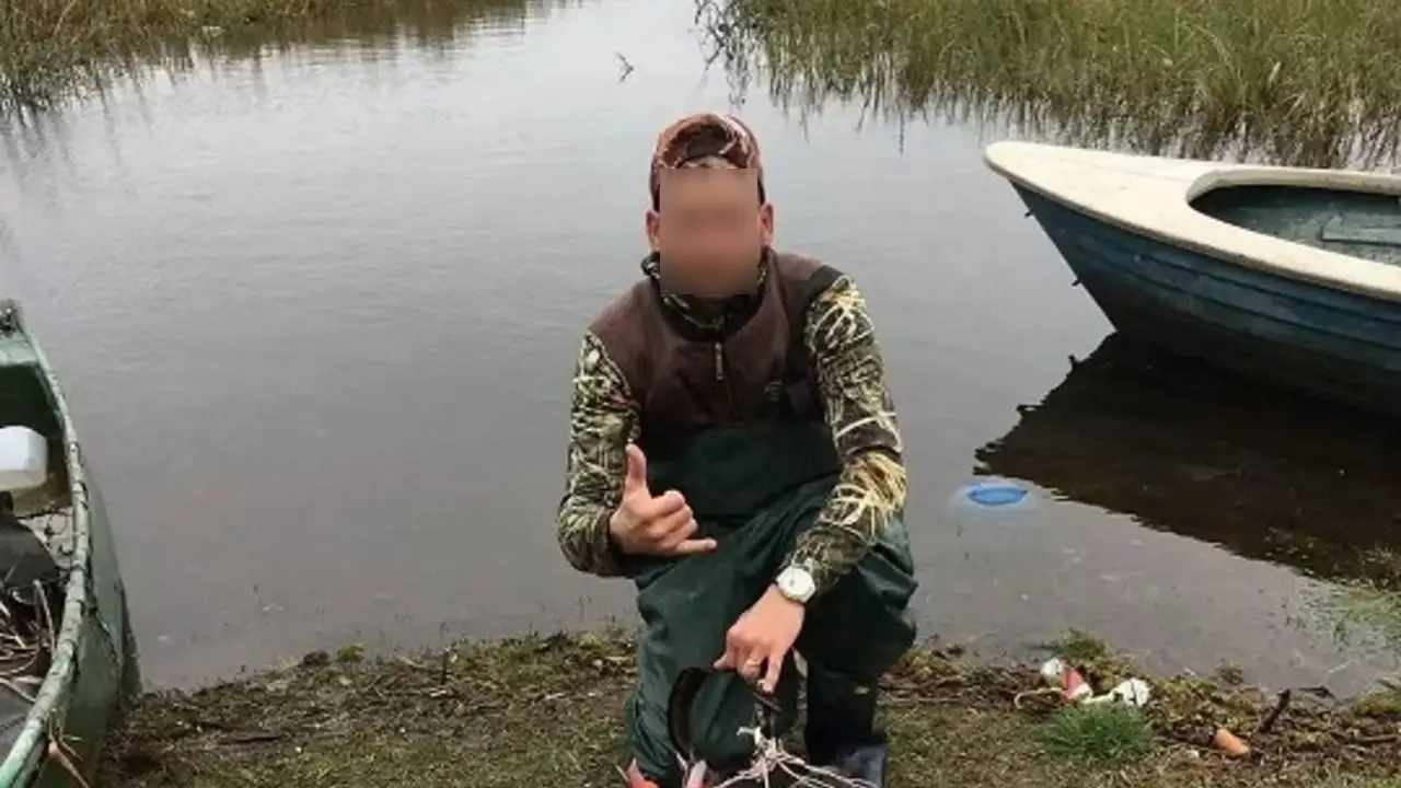 Denunciaron a un influencer por cazar aves protegidas en Santa Fe y publicar las imágenes en redes sociales