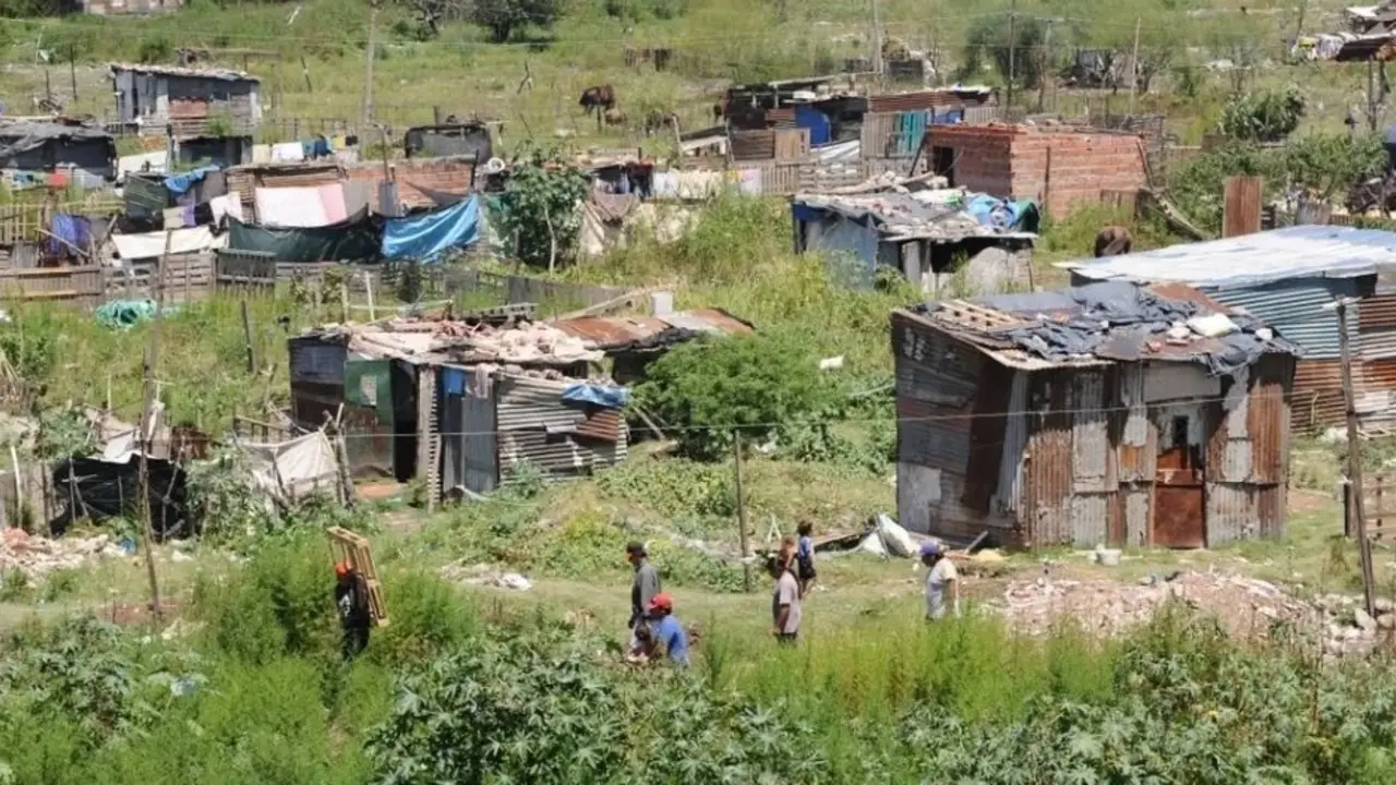 Pobreza sin fin: la Iglesia de Santa Fe advirtió por el aumento de las familias que no pueden pagar alquiler