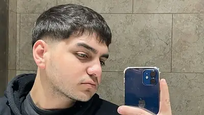 Asesinaron a un joven de un piedrazo en la cabeza a la salida de un boliche y hay cuatro detenidos Asesinaron a un joven de un piedrazo en la cabeza a la salida de un boliche y hay cuatro detenidos