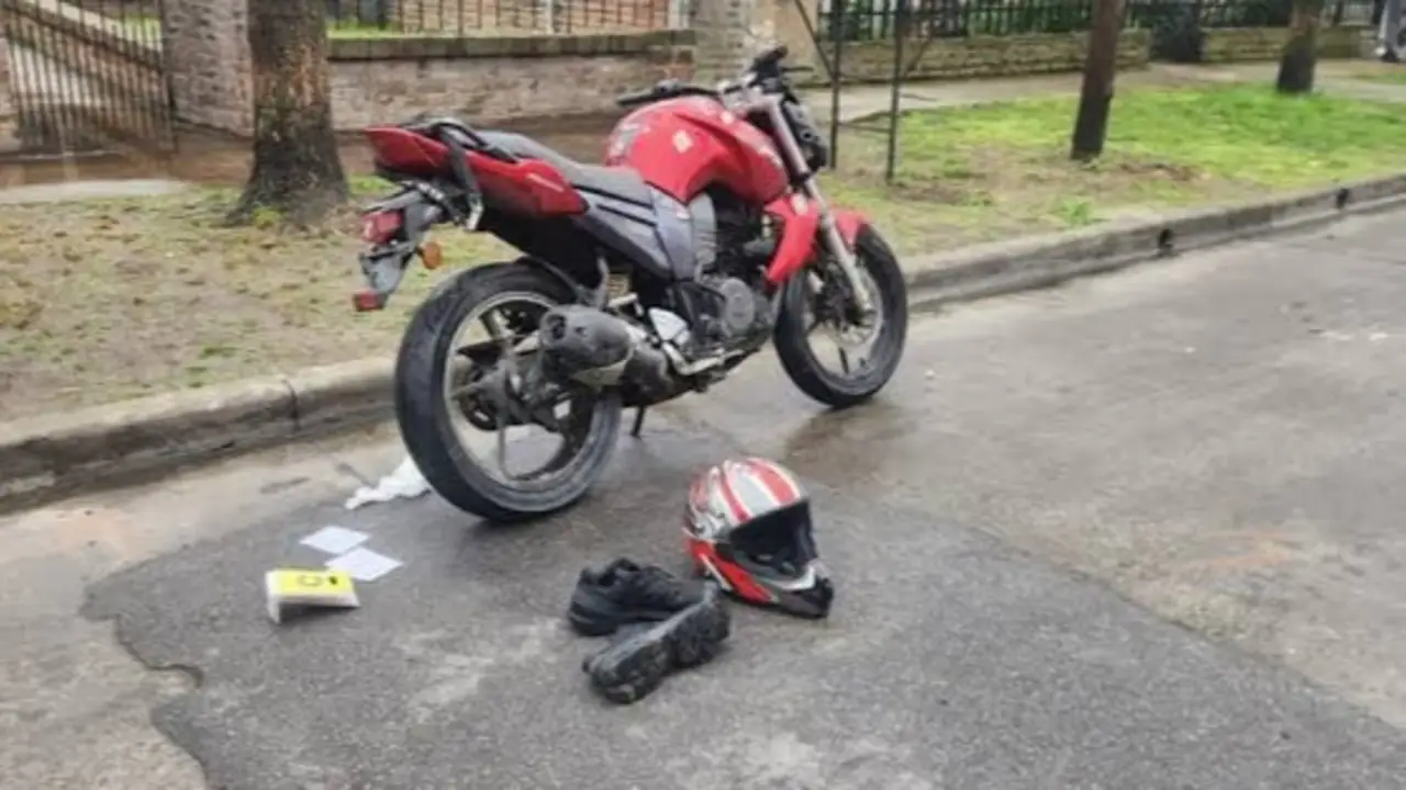 Un custodio de Monteoliva resultó herido tras tirotearse con dos presuntos ladrones en moto