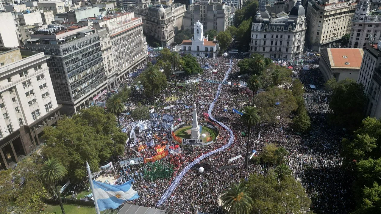 Manual para que la política argentina gobierne a la tecnología (y no al revés)