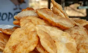 El pueblo que celebra el mate y la torta frita durante el fin de semana largo de octubre | Escapadas