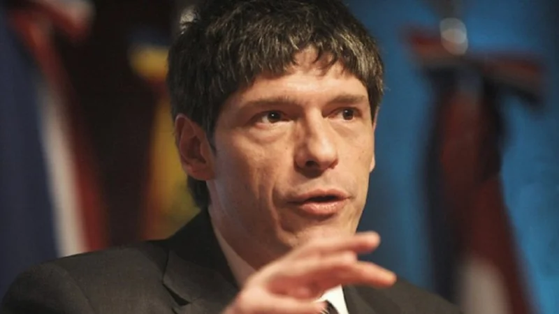 Abal Medina: "En algún lado Néstor estará muy contento con los resultados de Uruguay y Brasil"