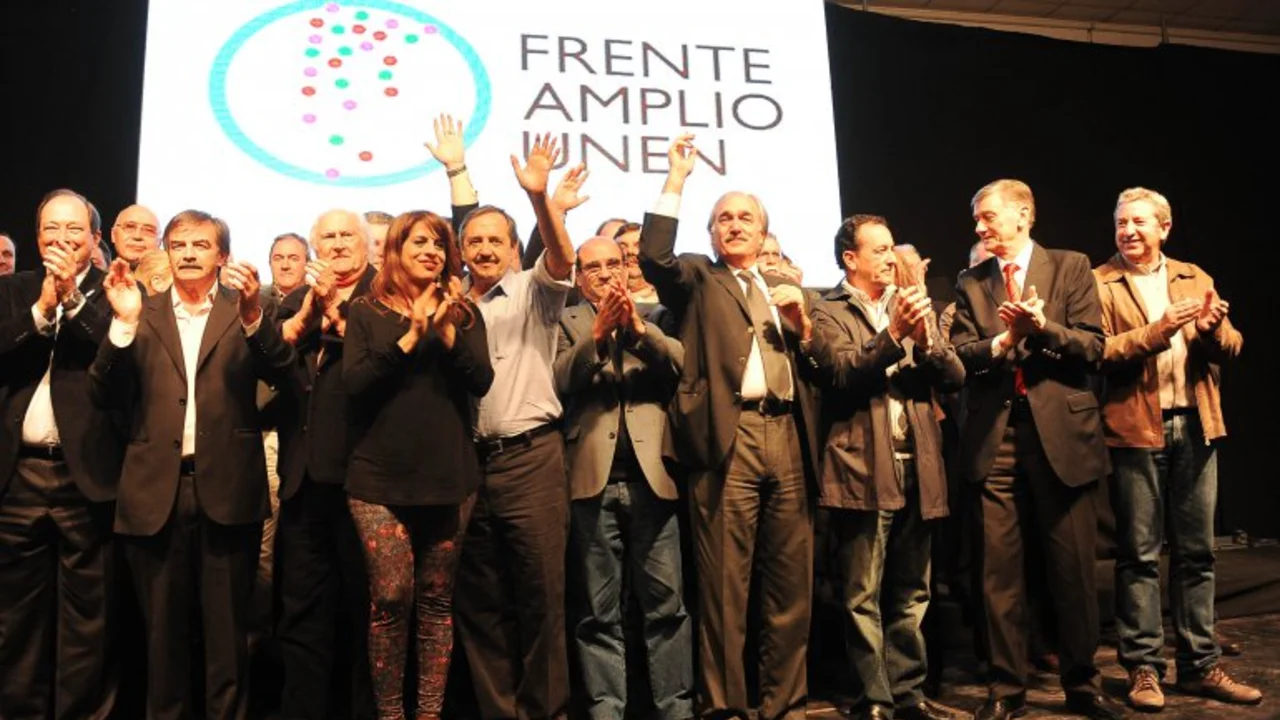 Alfonsín se suma a Cobos y pide que UNEN defina sus alianzas "antes que sea tarde"