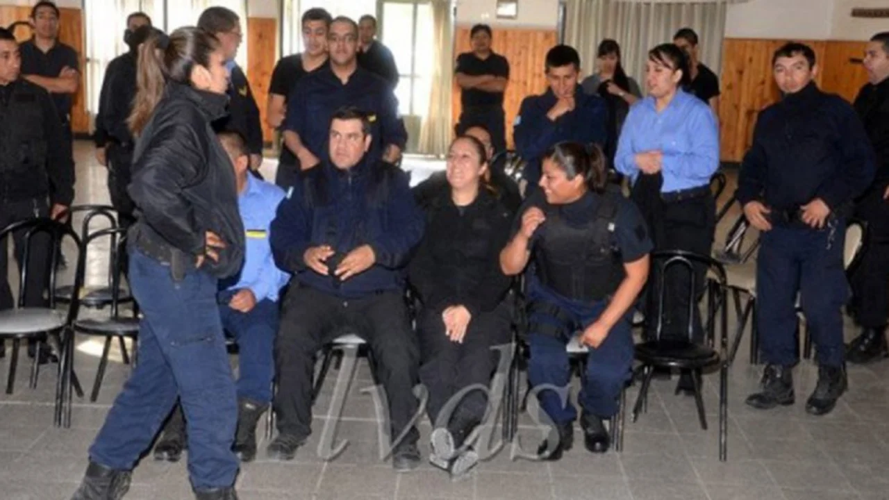 La policía de Santa Cruz asegura que si hay saqueos, los detendrán