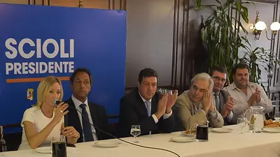 Massa sigue perdiendo dirigentes: Mónica López anunció que se pasa al FpV Massa sigue perdiendo dirigentes: Mónica López anunció que se pasa al FpV
