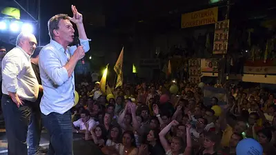 Elecciones 2015: Macri perdió 3 puntos en un mes a menos a 23 días de los comicios Elecciones 2015: Macri perdió 3 puntos en un mes a menos a 23 días de los comicios