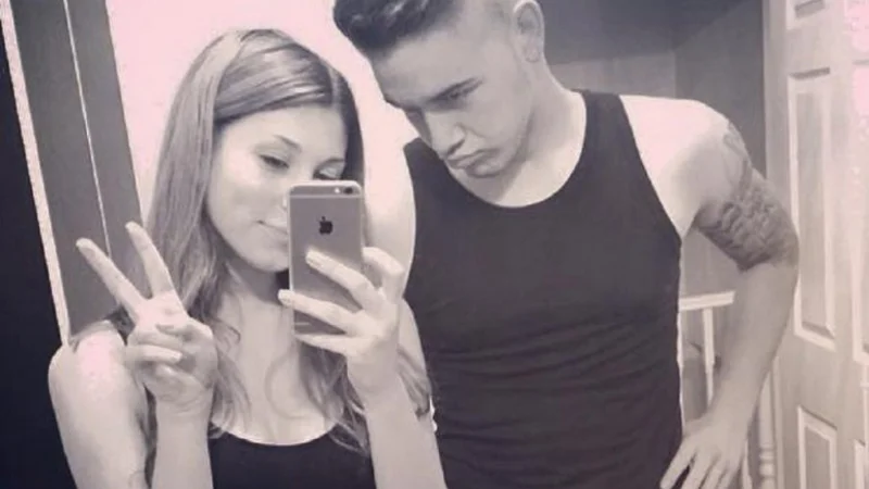 Iba a dejar a su novia por un videojuego y mirá lo que ella le respondió