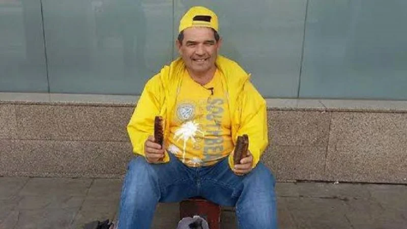 Salta: Alfredo Olmedo fue limpiabotas por un día