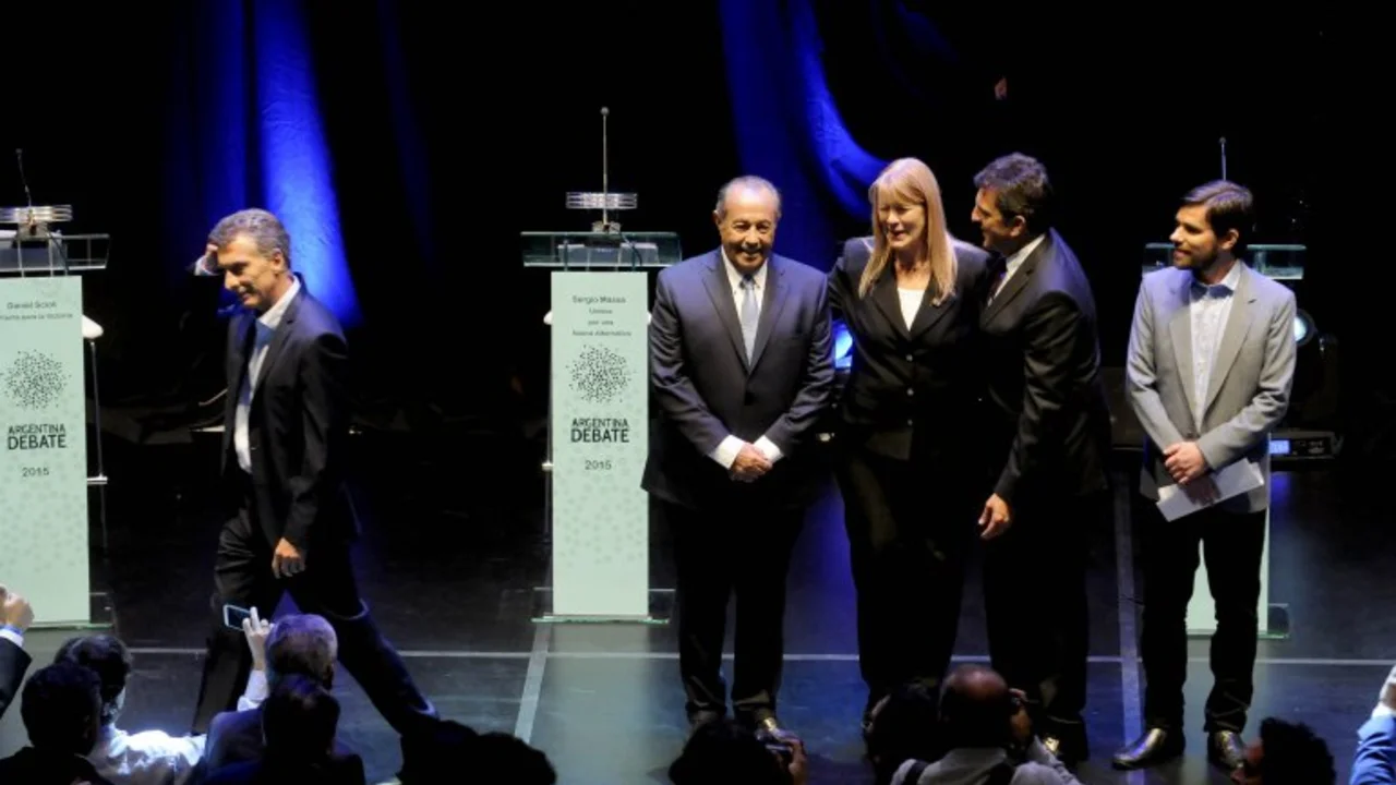 Encuestas 2015: tras Argentina Debate, los votantes se mantienen más fieles a Scioli que a Macri