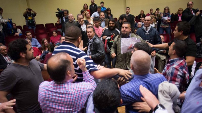 Aníbal se solidarizó con Solá: "No se pueden admitir actos de violencia de estas características"