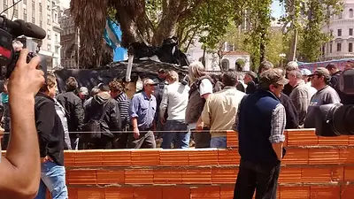 Malvinas: ¿Qué reclaman los ex soldados en Plaza de Mayo? Malvinas: ¿Qué reclaman los ex soldados en Plaza de Mayo?