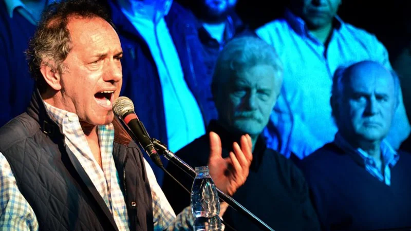 Cambiemos presentó una cautelar para que Scioli no aparezca en cadena nacional