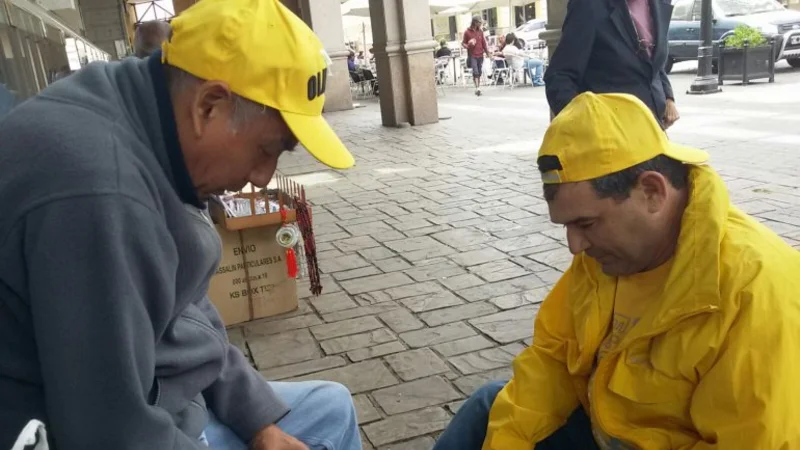 Video: Alfredo Olmedo, limpiabotas por un día