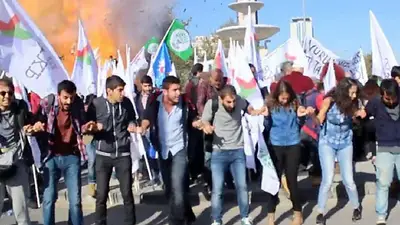 El gobierno de Turquía acusa al Estado Islámico por el atentado en una marcha El gobierno de Turquía acusa al Estado Islámico por el atentado en una marcha
