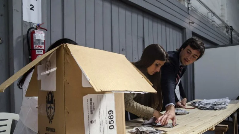 Elecciones 2015: la izquierda llama a votar en blanco en un eventual balotaje