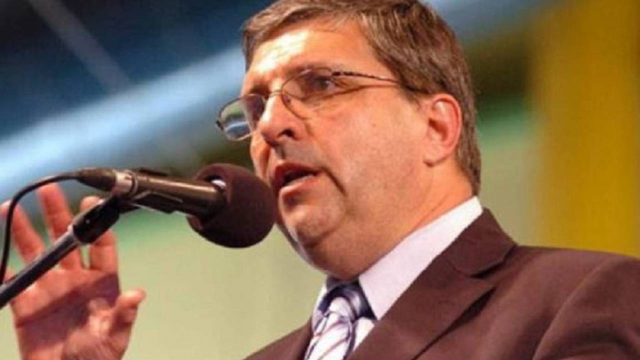 Los embajadores argentinos en Venezuela y Cuba regresarán antes del 10 de diciembre