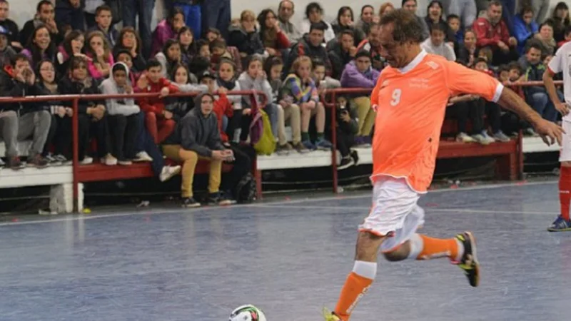 Scioli se lesionó en un partido de fútbol