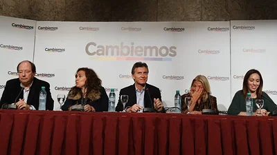 El Gobierno acusó a Cambiemos de hacer "campaña sucia" con llamados telefónicos El Gobierno acusó a Cambiemos de hacer "campaña sucia" con llamados telefónicos