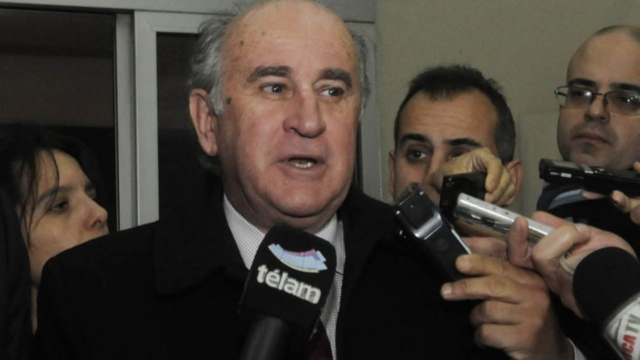 Parrilli sobre el espionaje: "Pueden hablar tranquilos por teléfono; nadie los está escuchando"