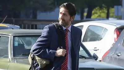 Casanello cruzó a Bullrich y negó que no les haya querido recibir la documentación de la denuncia por espionaje Casanello cruzó a Bullrich y negó que no les haya querido recibir la documentación de la denuncia por espionaje