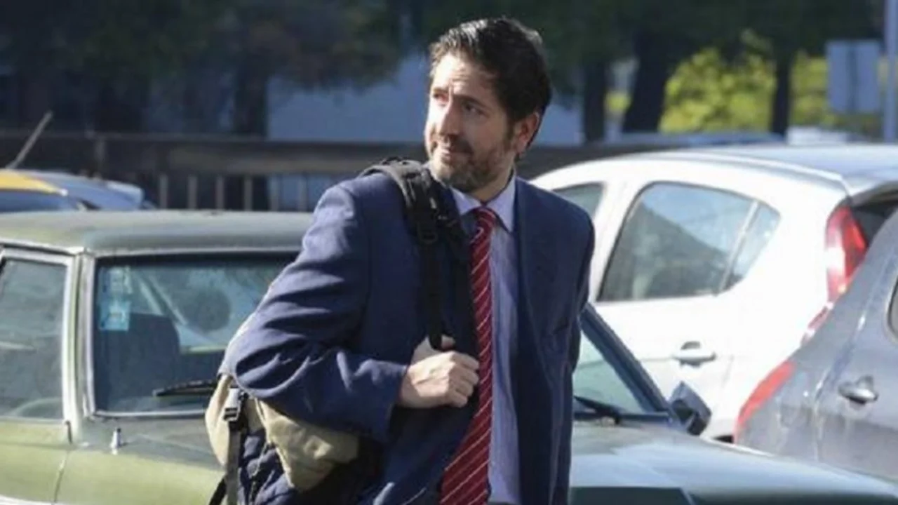 Casanello cruzó a Bullrich y negó que no les haya querido recibir la documentación de la denuncia por espionaje