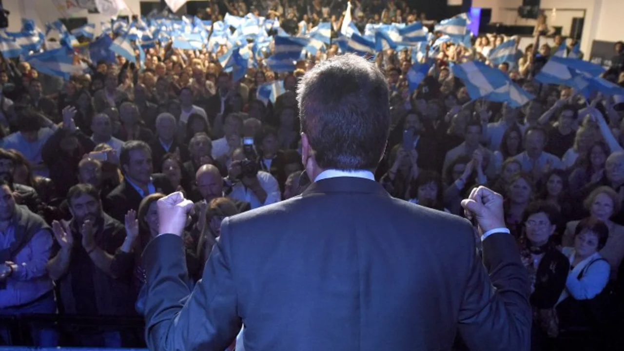 Elecciones 2015: ¿Massa apoyará a Scioli o a Macri?