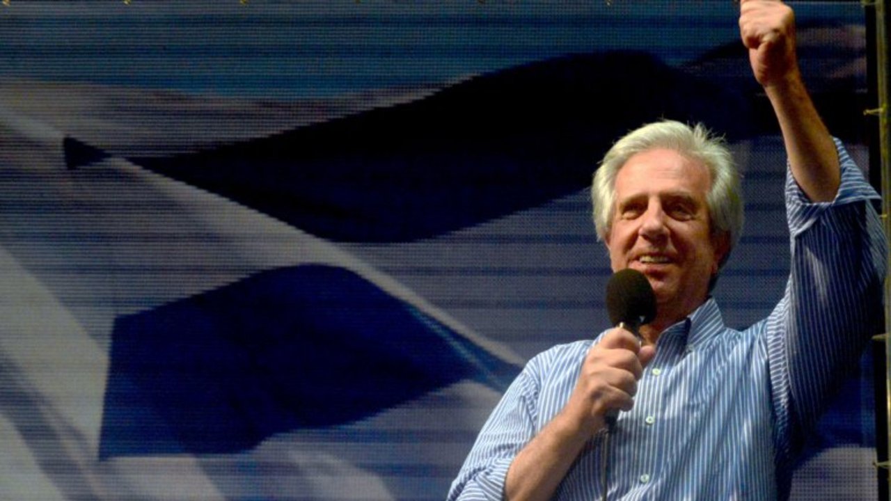 Tabaré Vázquez reanimó a una niña francesa en pleno vuelo