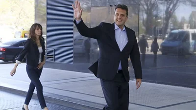 Gesto de Massa a Scioli: "Celebramos que empiece a escuchar" Gesto de Massa a Scioli: "Celebramos que empiece a escuchar"