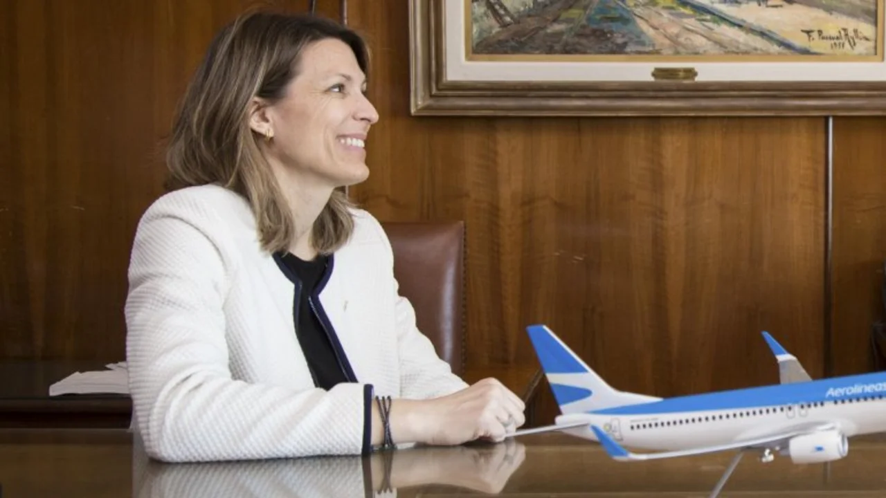La presidenta de Aerolíneas Argentinas amenazó a sus empleados