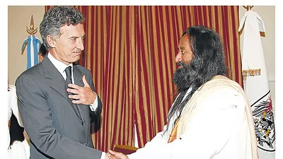 Ravi Shankar rompió el silencio: "Macri está haciendo un buen trabajo, hace feliz a la gente" Ravi Shankar rompió el silencio: "Macri está haciendo un buen trabajo, hace feliz a la gente"