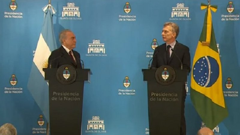 Temer se reunió con Macri y pidió "flexibilizar las reglas del Mercosur"
