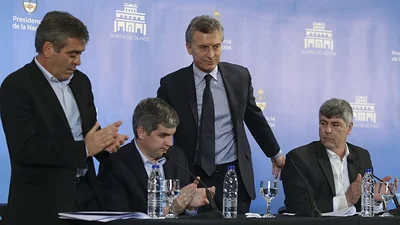 Otra promesa incumplida: Macri postergará la quita de retenciones a la soja Otra promesa incumplida: Macri postergará la quita de retenciones a la soja